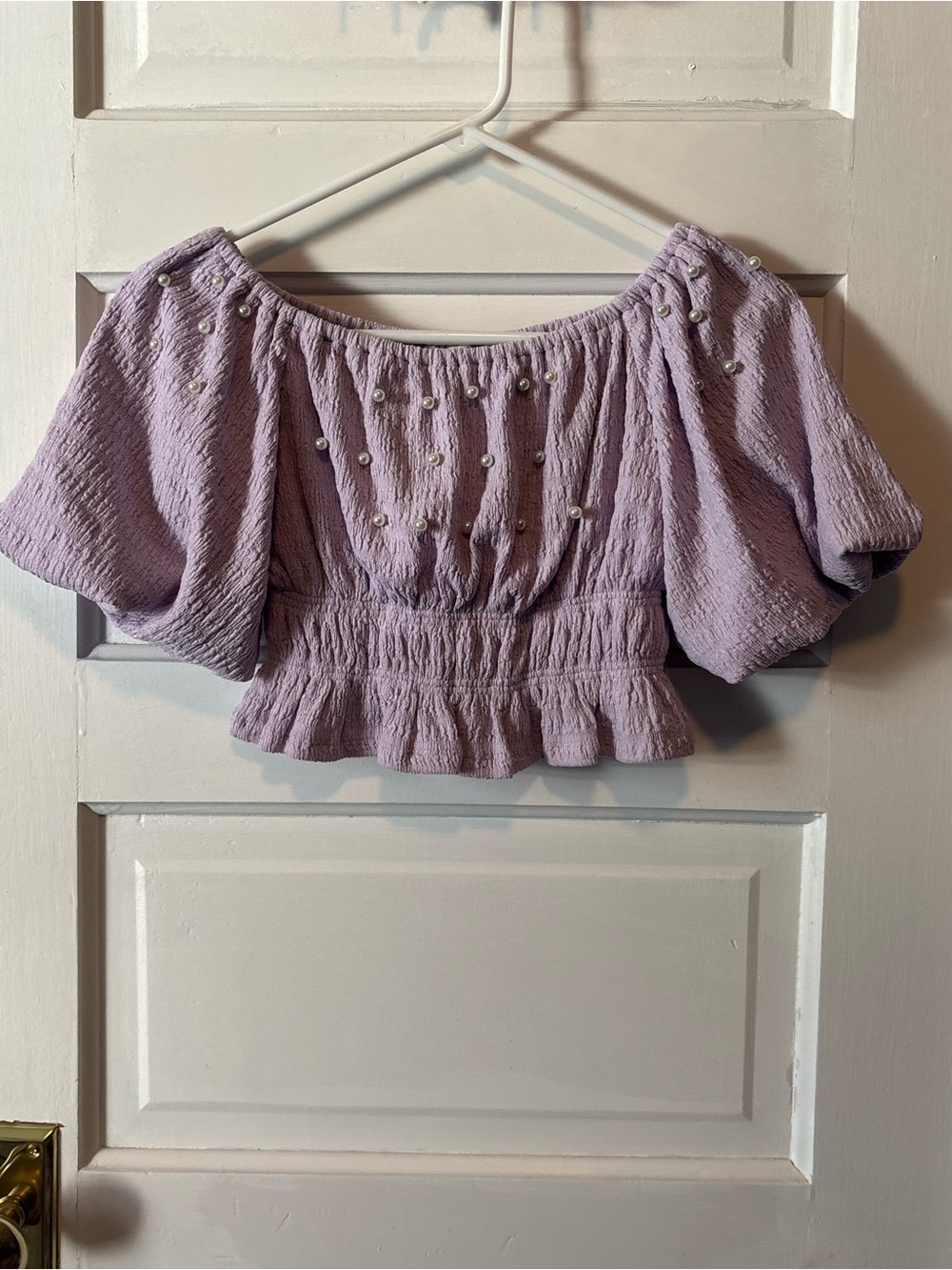 Hannah Banana Lilac Pearl Puff-Sleeve Cropped Top